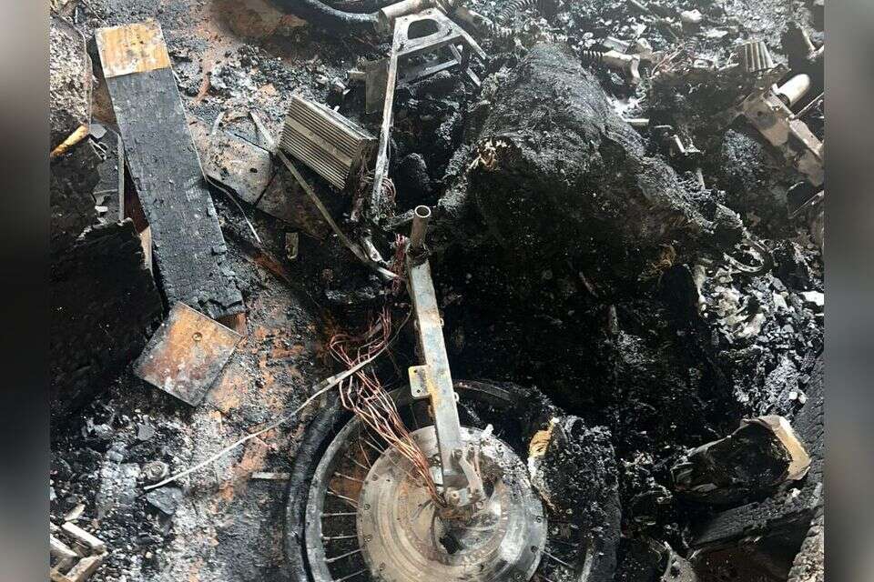 שריפה בבאר שבע לפני חודש כתוצאה מהתלקחות סוללת אופניים , כבאות והצלה