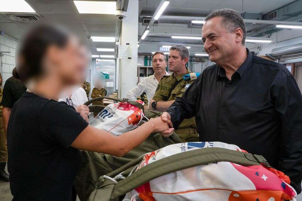 כ"ץ בגיוס תותחנים והגנה אווירית: "צריכים שצה"ל יהיה סביב ובתוך עזה כדי להגן על היישובים, כמו ביו"ש" , אלעד מלכה