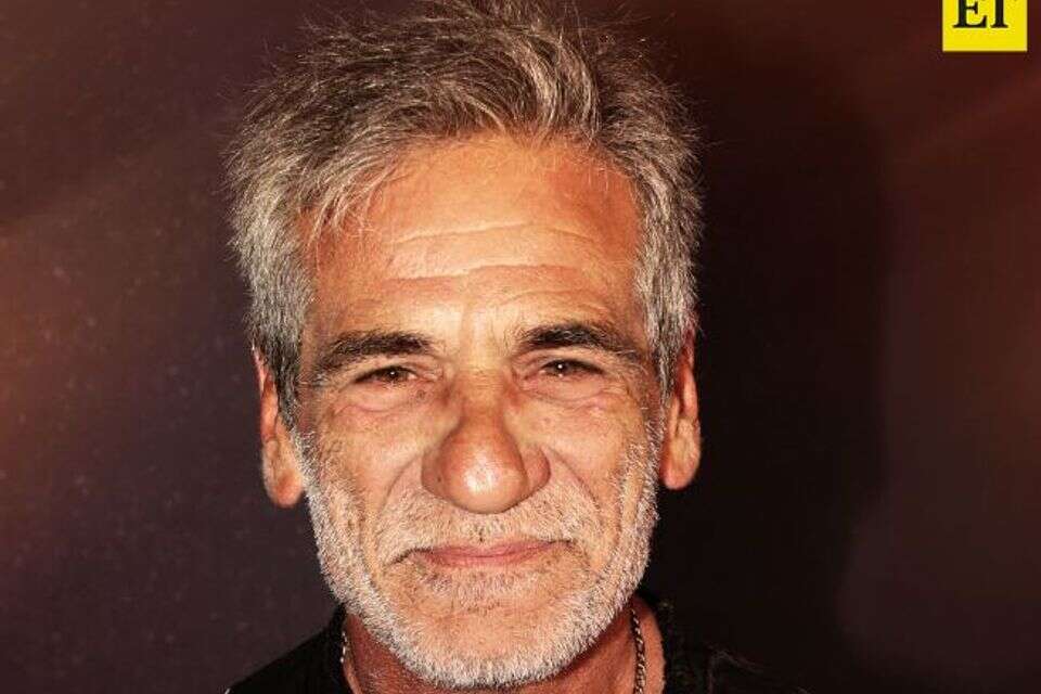 אלון אבוטבול מעבר לים , אינסטגרם