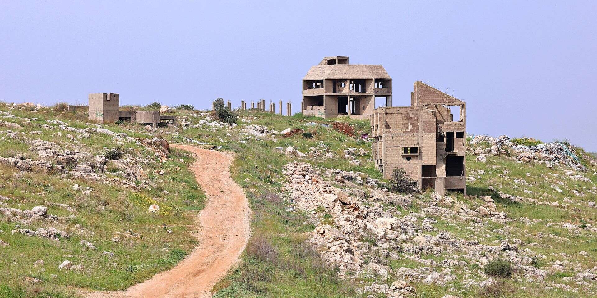 שרידי היישוב יערית. במועצות האזוריות מתייחסים לשטח כאל חלק מיו"ש , קוקו