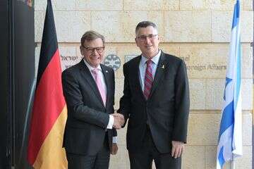  שר החוץ גדעון סער ושר החוץ של גרמניה יוהאן ודפול , משרד החוץ