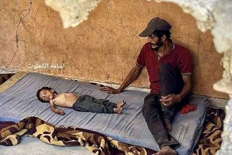עבדול קאדר אל-פיומי ואביו , ללא קרדיט