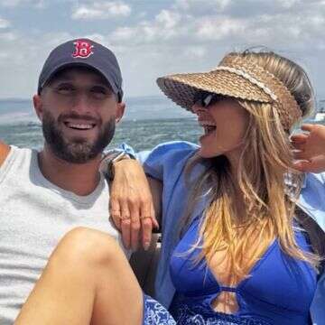 "צוחקים על בן זיני או עם בן זיני?"