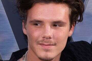 בגלל שיר אחד: הפיצוץ של האחים בקהאם