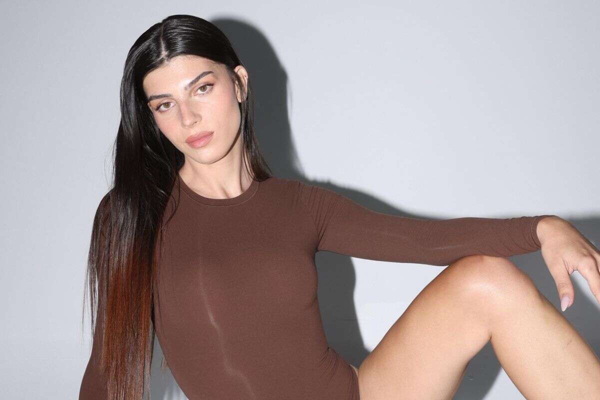 אלאיה הוף לצילומי קמפיין למותג סקימס באתר טרמינל איקס , דימה טליאנסקי