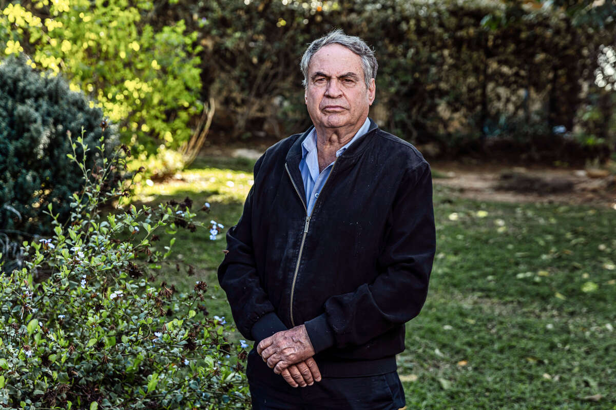 אלוף (מיל') עוזי דיין , יהושע יוסף