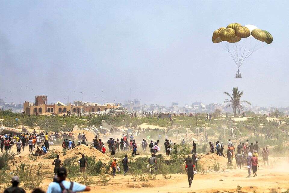 הצנחת סיוע הומניטרי בעזה , אי.אף.פי