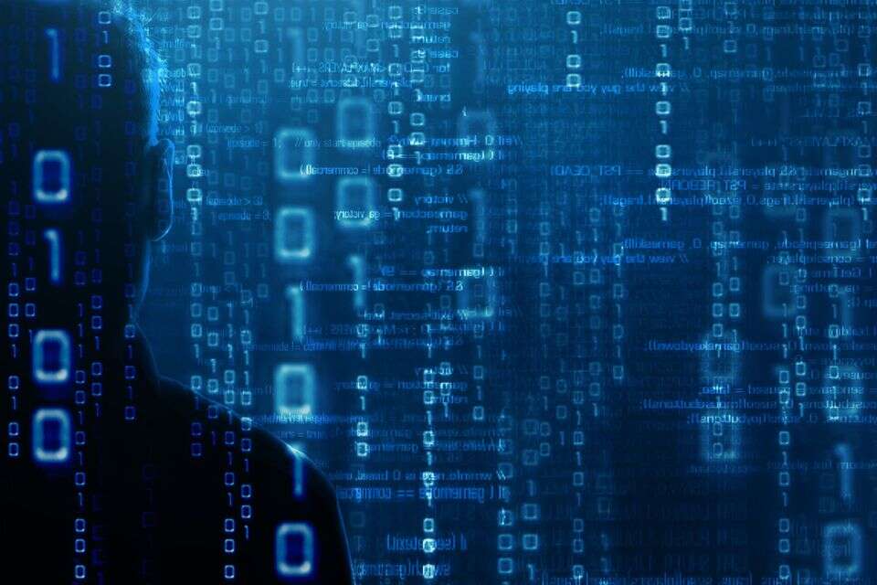 חוקר הסייבר הישראלי שיצא לחפש חולשות - ומצא מחדל אבטחה עולמי