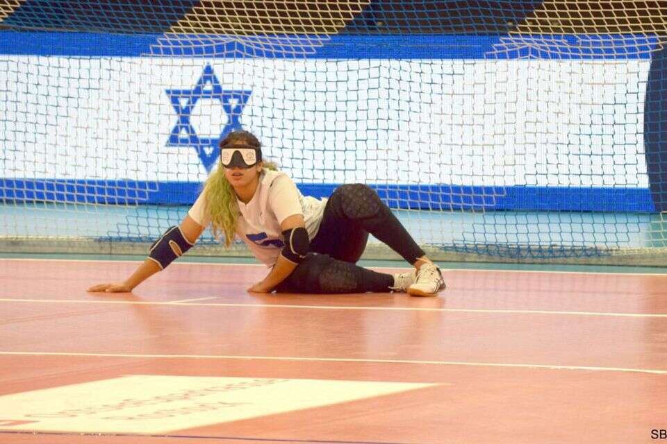 רוני אוחיון , שחקנית כדורשער 
 , שרי בן דוד