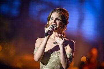 "חייבת לשים סוף": לנה דל ריי מתכסחת בפומבי