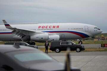 נשיא רוסיה פוטין נוחת באלסקה , AFP