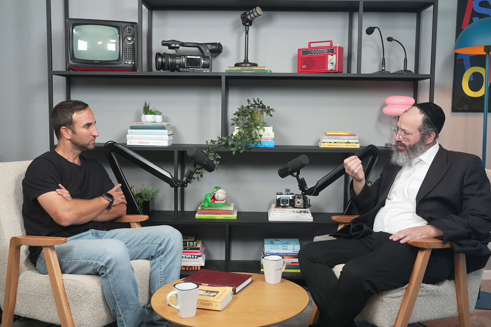 "הציבור החרדי לא משתמט - צריכים פתרונות חכמים במקום צווי גיוס" | מנכ"ל חברה קדישא תל אביב ויו"ר מד"א בריאיון מיוחד