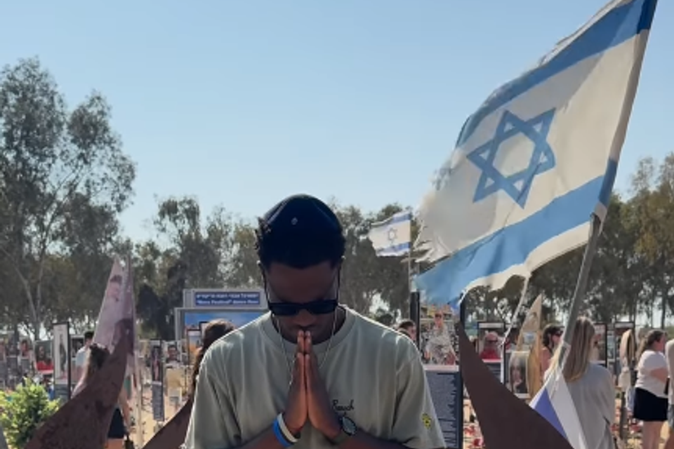 ריקי פלוארס ג'וניור. הכומר הנוצרי שהחליט להתגייר והפך ליהודי וציוני , מתוך אינסטגרם