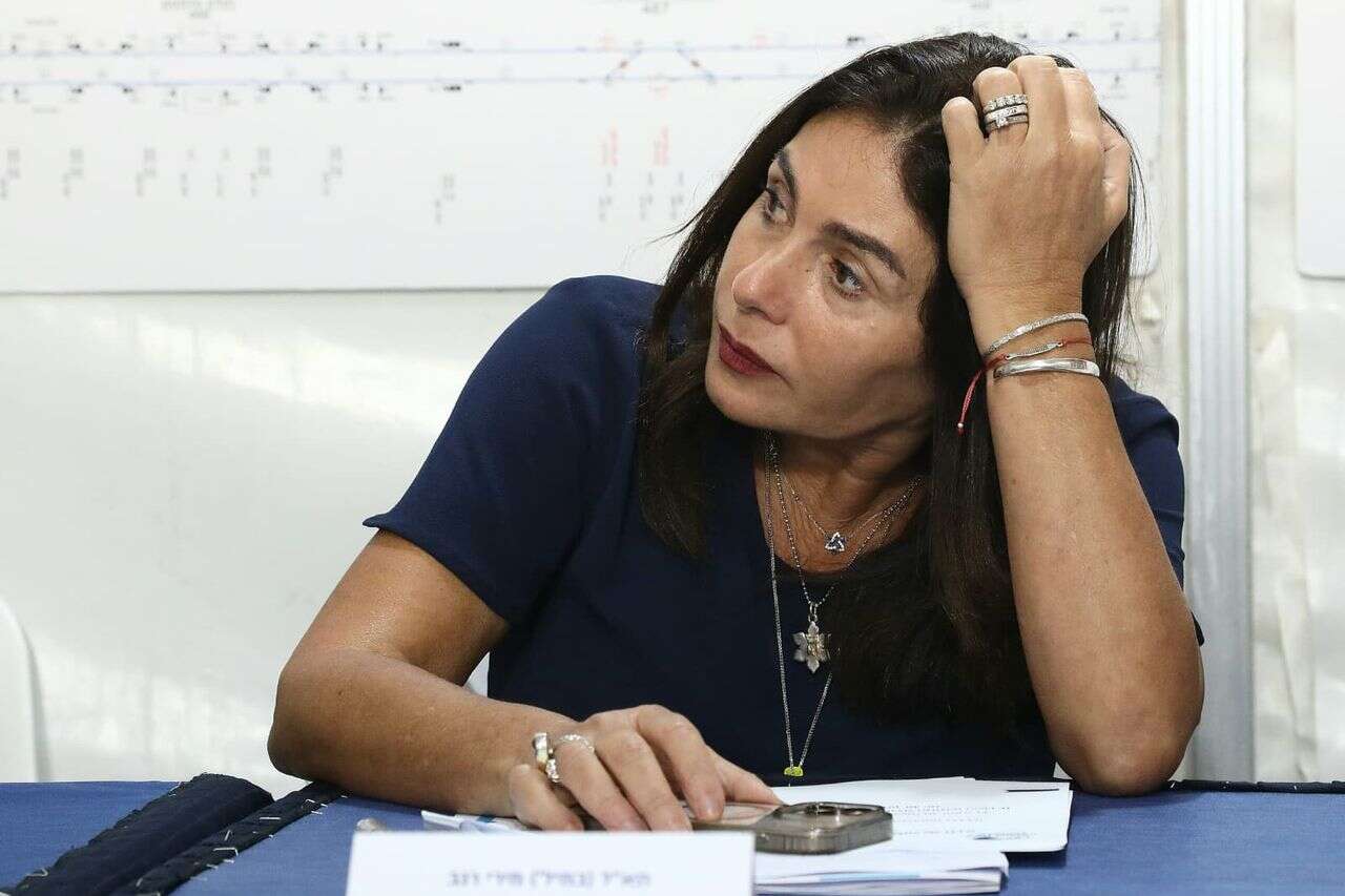 Why did most of the torchbearers not reach the traditional Regev ceremony?