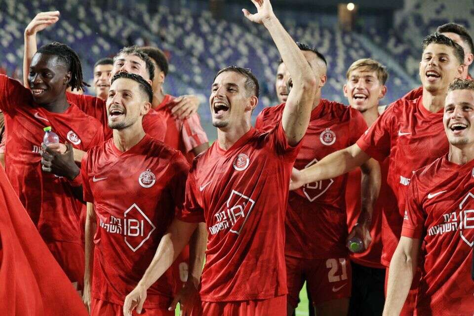שחקני הפועל תל אביב , אלן שיבר