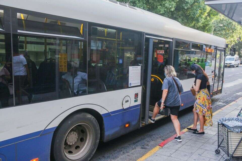תחבורה ציבורית. התלמידים חזרו לאוטובוסים , יהושע יוסף
