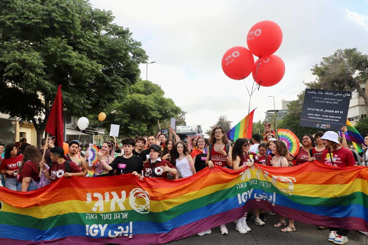 Afraid to come out of the closet: the alarming data on the situation of gay youth in schools