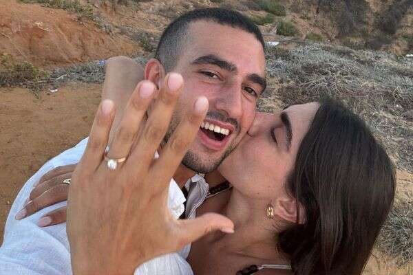 נועה אסטנג’לוב ועמית פרנקו מאורסים , פרטי