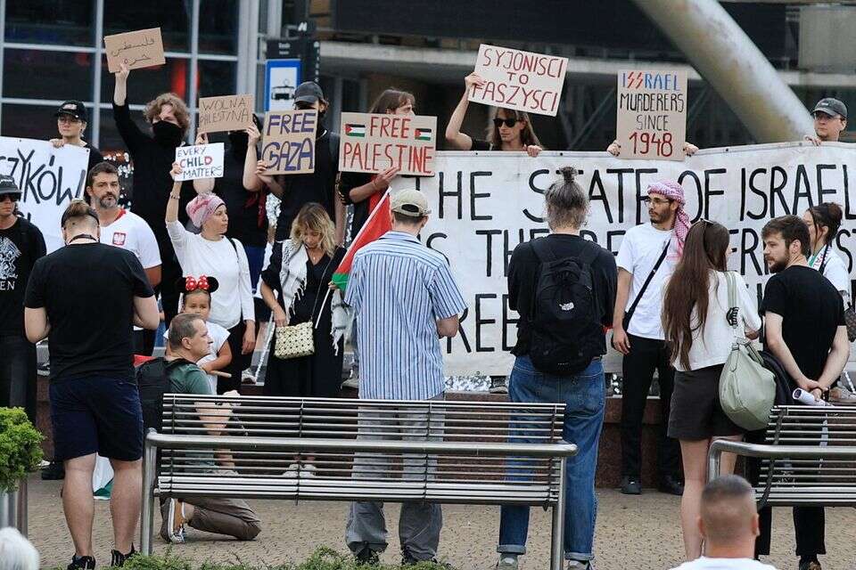ההפגנה הפרו פלשתינית בקטוביץ' , אלן שיבר