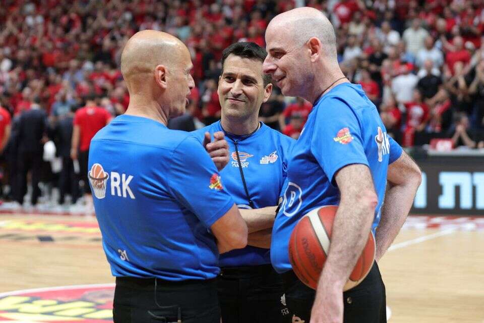 עופר מנהיים (במרכז) , אלן שיבר