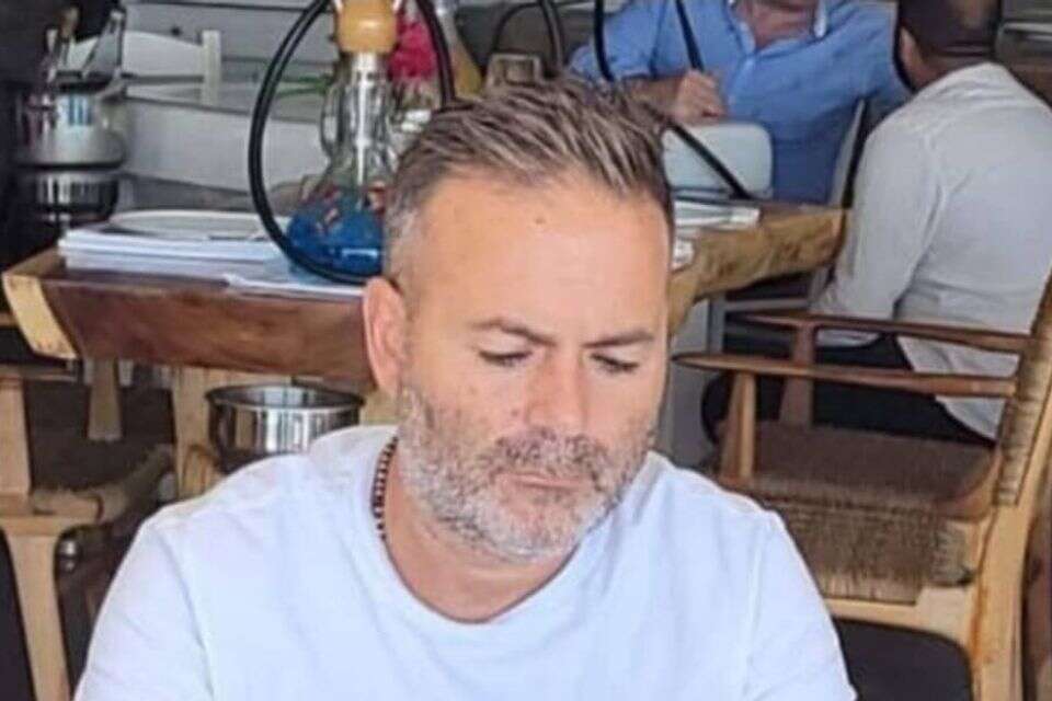 הנרצח, אבי קנפו , ללא