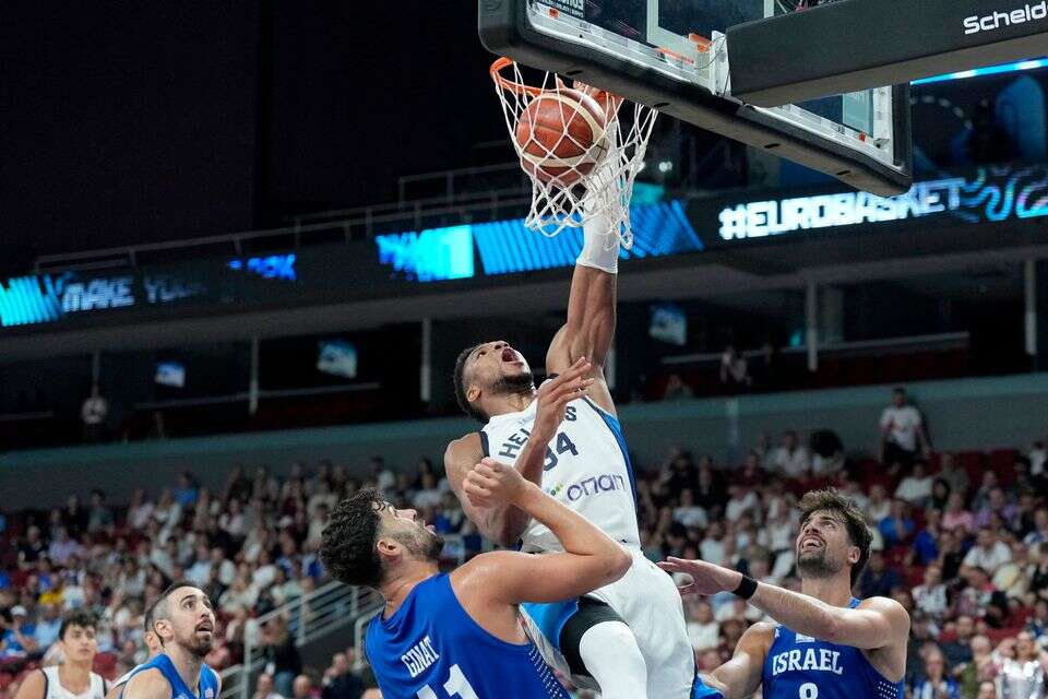 יאניס אנטטוקומפו ודני אבדיה , רויטרס