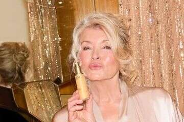 האם אלה הפנים של אישה בת 84? הסלפי שמעורר סערה