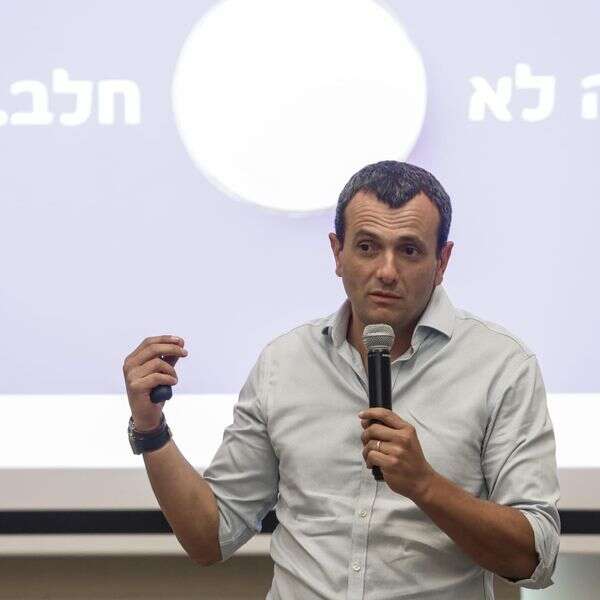 מפעל בצפון באמצע מלחמה? מנכ"ל שטראוס מסביר