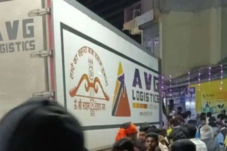 זירת האסון בהודו , רשתות חברתיות