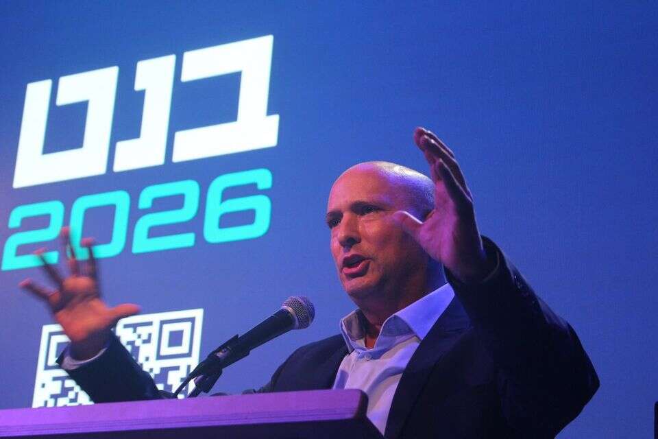 בנט בהרמת כוסית עם ראשי מטות במפלגתו: "הממשלה דואגת רק לעצמה" , מתוך חשבון ה-X של נפתלי בנט
