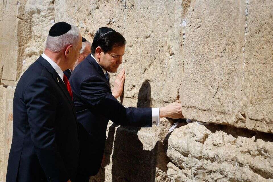 ראש הממשלה נתניהו ומזכיר המדינה של ארצות הברית מרקו רוביו בכותל , אורן בן חקון
