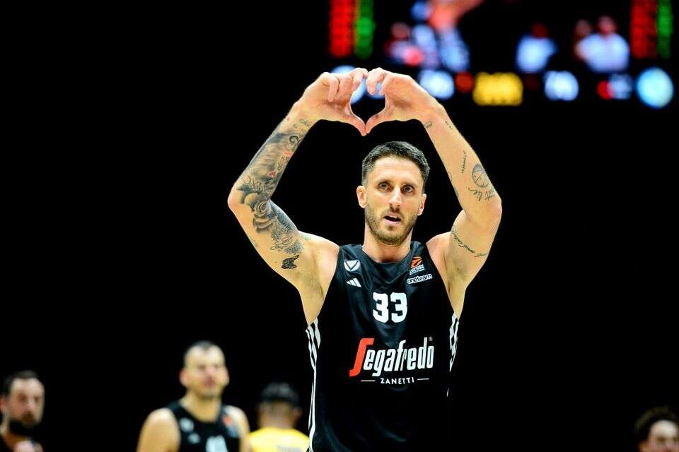 אקילה פולונארה , Euroleague Basketball via Getty Images