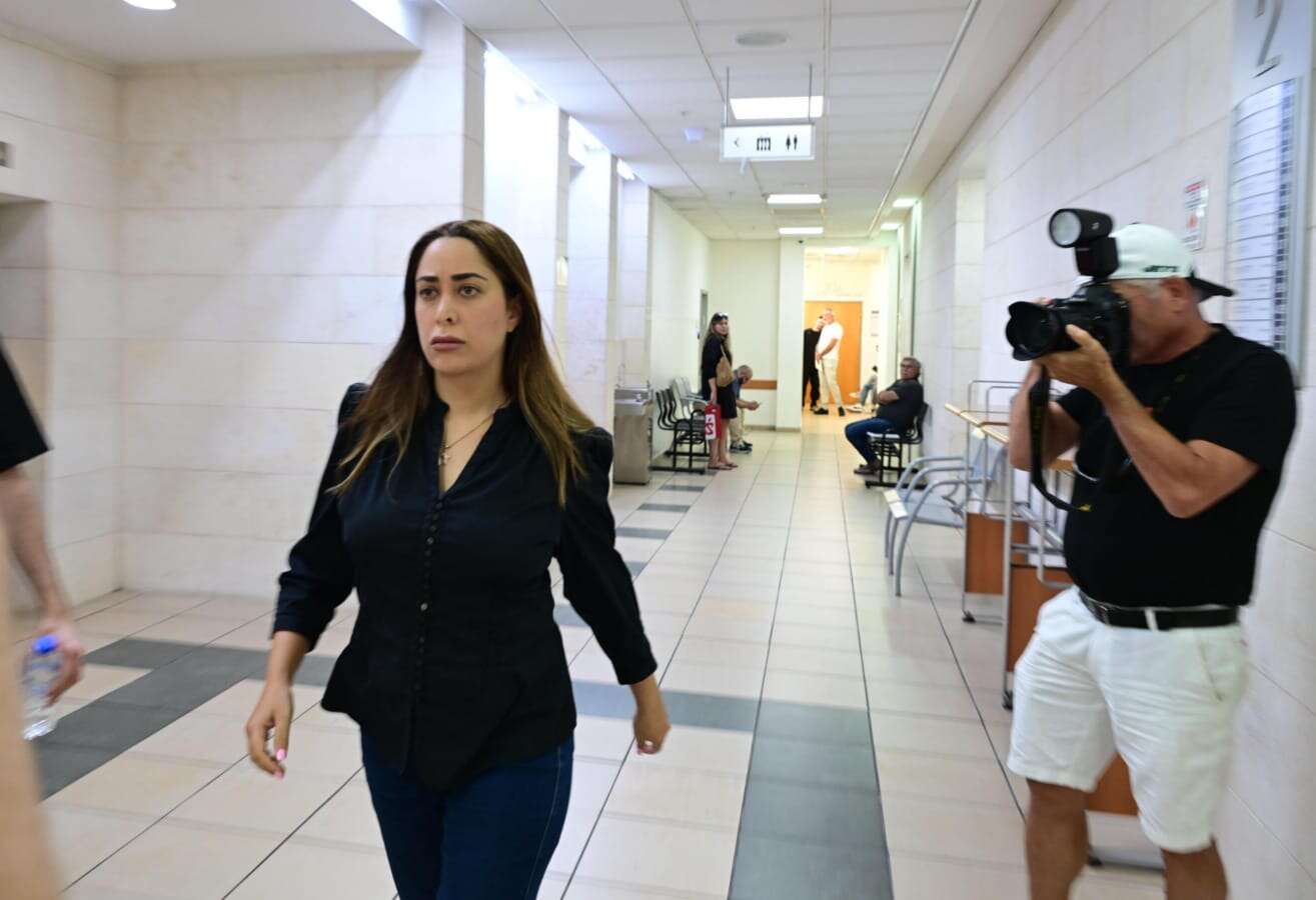 מאי גולן בבית המשפט , יוסי זליגר