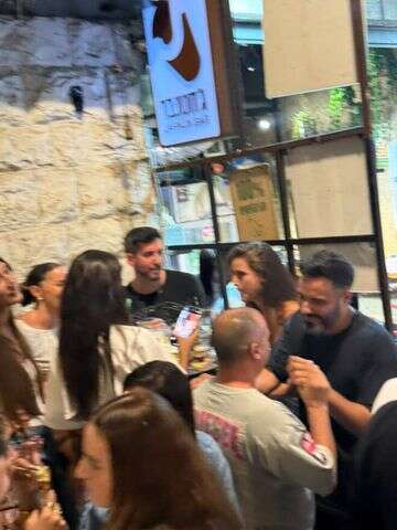 גל גברעם ועידן יניב נצפו צמודים