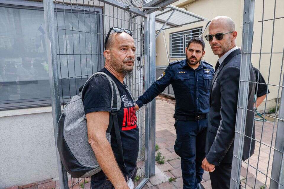 שחר מור "זהירו". אחיינו של אברהן מונדר ז"ל , יהושע יוסף