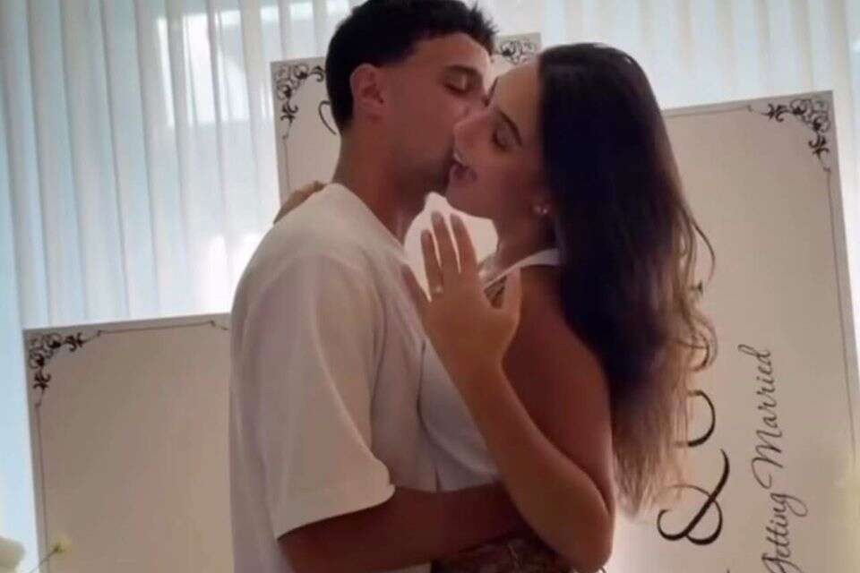 גיא מזרחי ואגם אבוקסיס מתחתנים , אינסטגרם