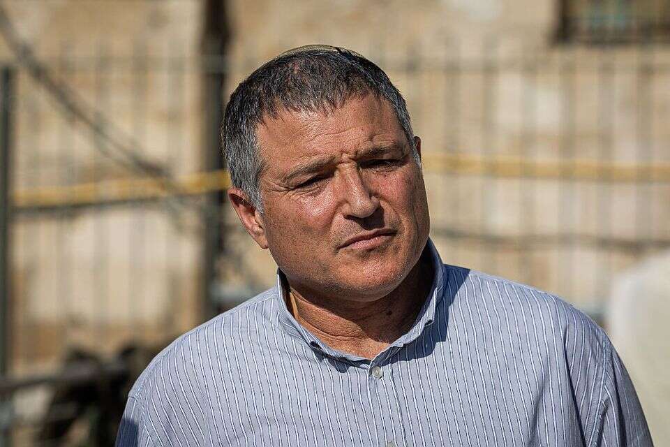  דוד זיני (ארכיון) , אורן בן חקון