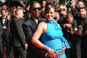 ריהאנה ילדה: בת ראשונה במשפחת R