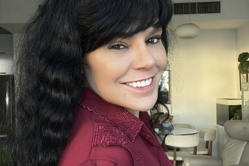 עם תחבושות ותפרים: דנה רון מתעדת באומץ הליך קוסמטי שעברה בפניה