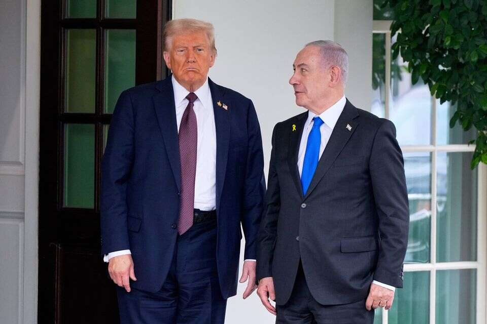 נתניהו וטראמפ בכניסה לבית הלבן , AP 