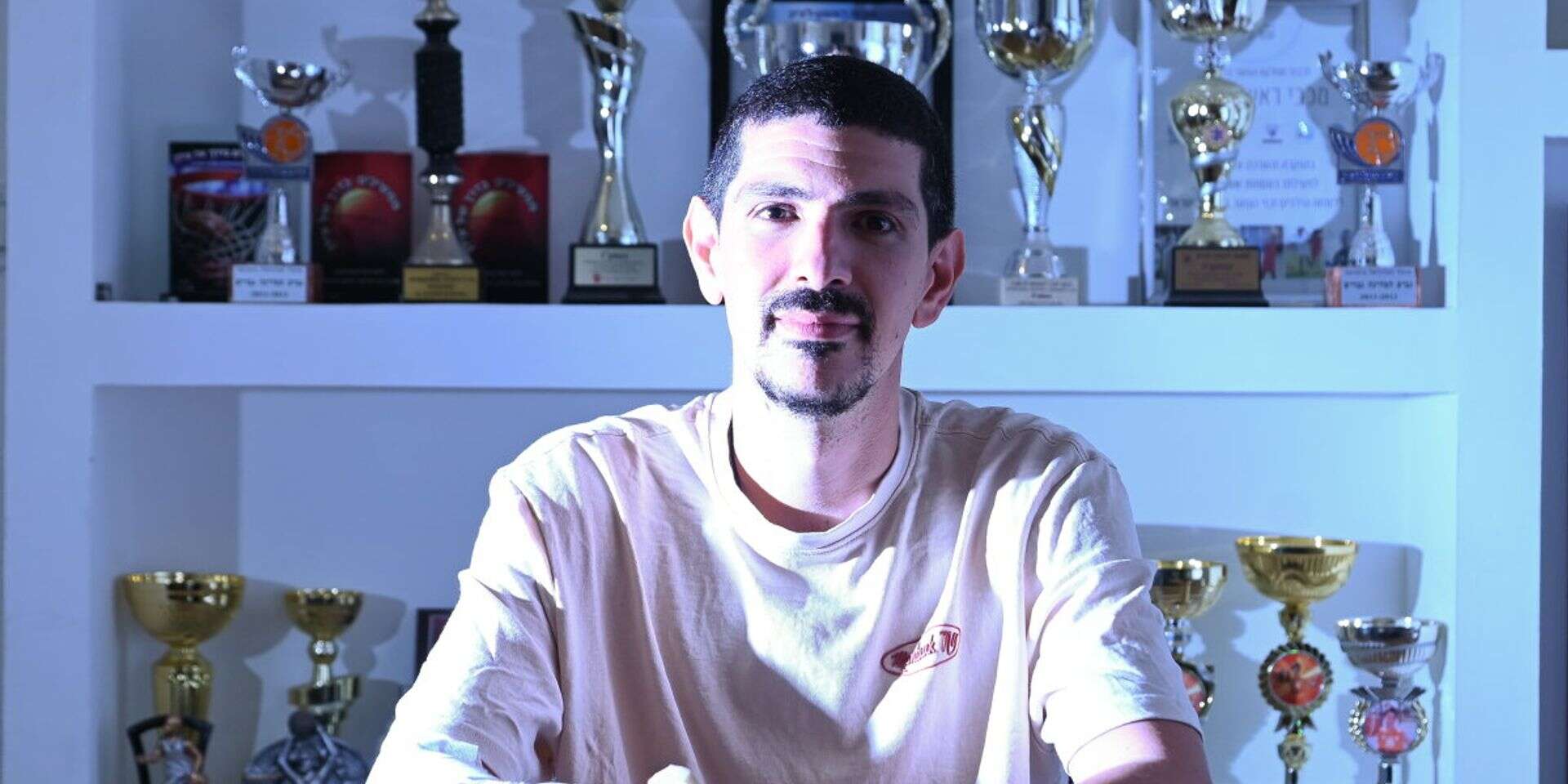 אור לוי , ברני ארדוב