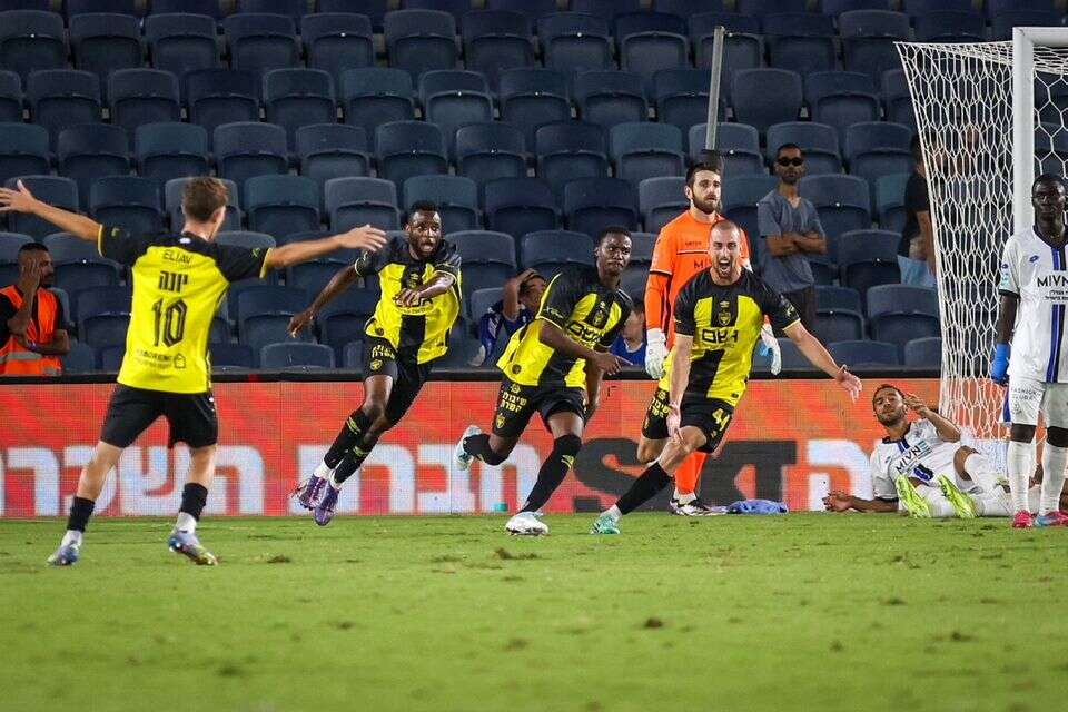 שחקני בית"ר ירושלים בטירוף , קובי אליהו