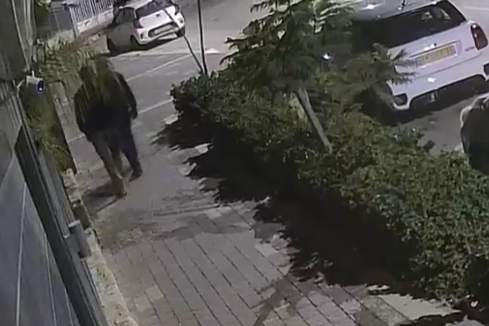 רעולי פנים חדרו לנעלה שבחטיבת בנימין | תיעוד , מצלמות אבטחה