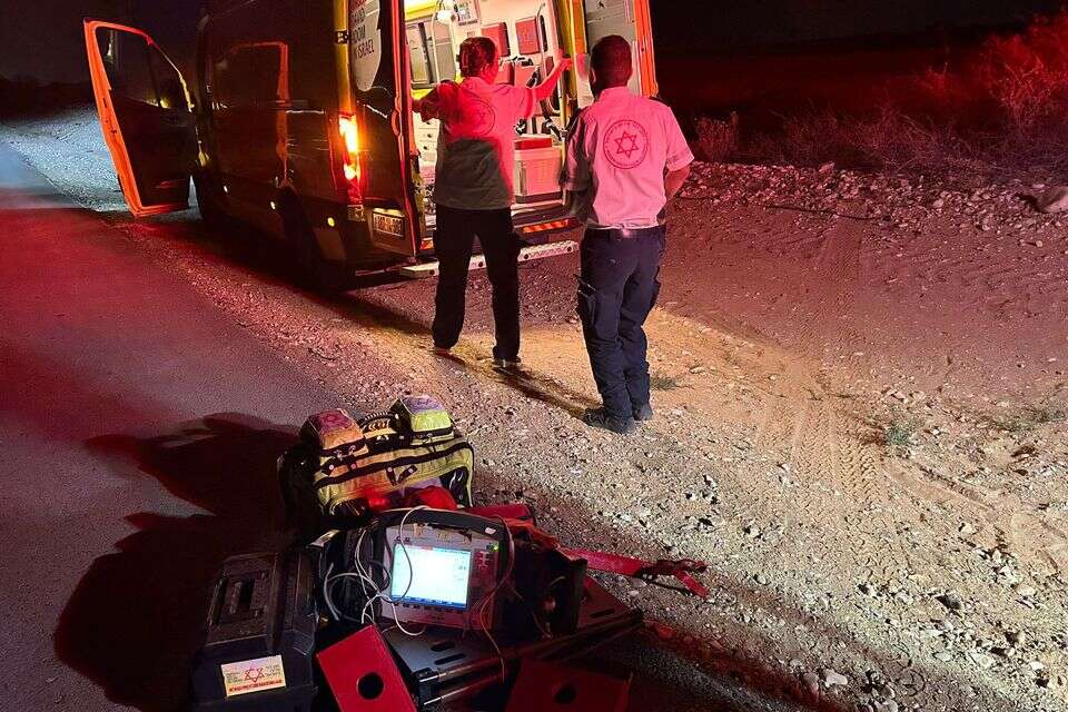 צעיר נהרג בהתהפכות באגי בנחל חיפושית הסמוך לצאלים
 , תיעוד מבצעי מד"א