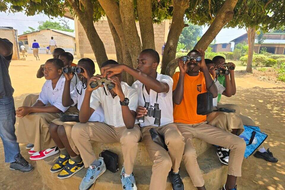 מתל אביב לרואנדה: סמינר הקיבוצים מכשיר "צפרים צעירים"