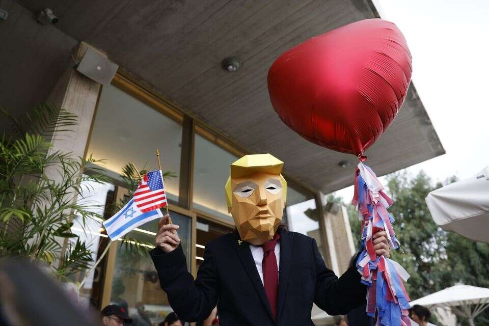 כיכר החטופים, הבוקר , יהושוע יוסף