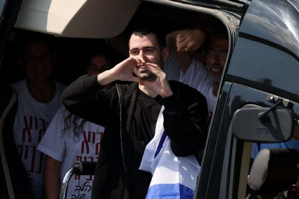 גיא גלבוע דלאל , .