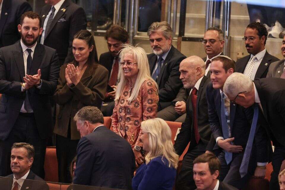ד"ר מרים אדלסון בזמן נאומו של טראמפ בכנסת , אורן בן חקון