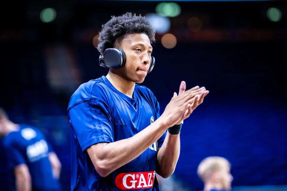 בוגי אליס , FIBA