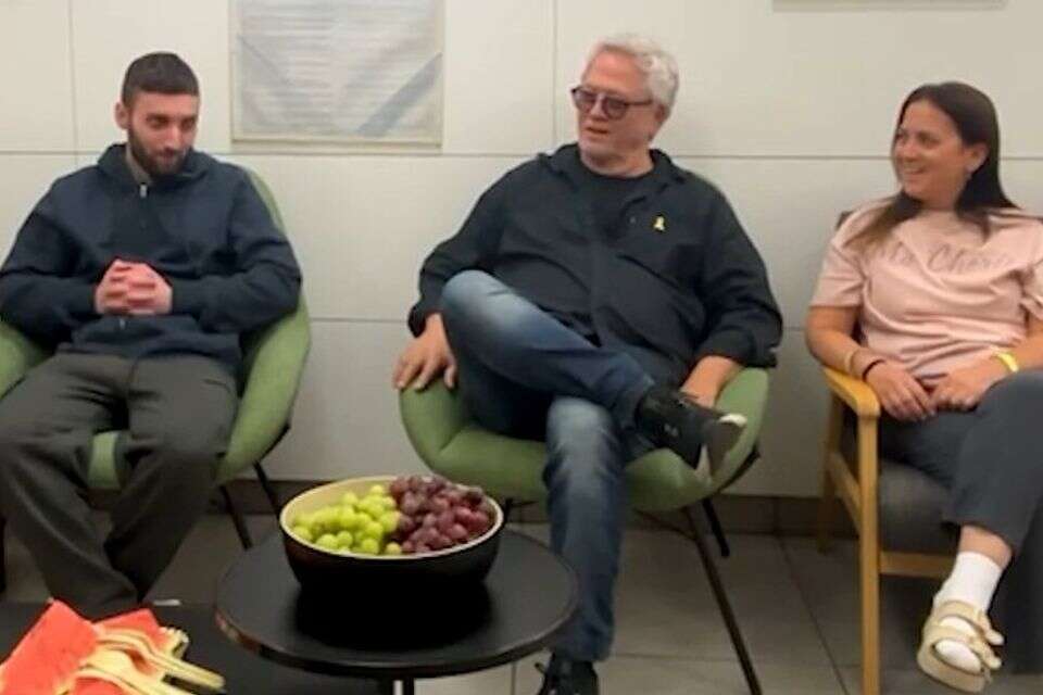 שלמה ארצי בפגישה עם שורדי שבי , צילום מסך